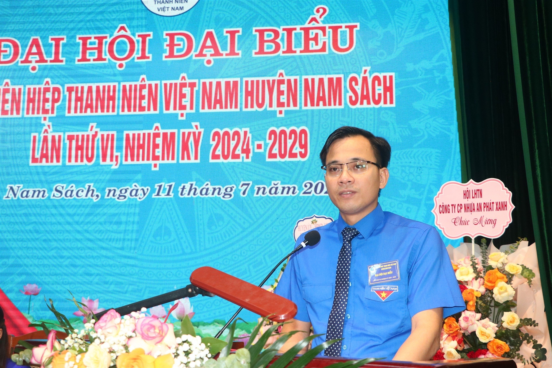 Đồng chí Chủ tịch Hội LHTN tỉnh Hải Dương phát biểu