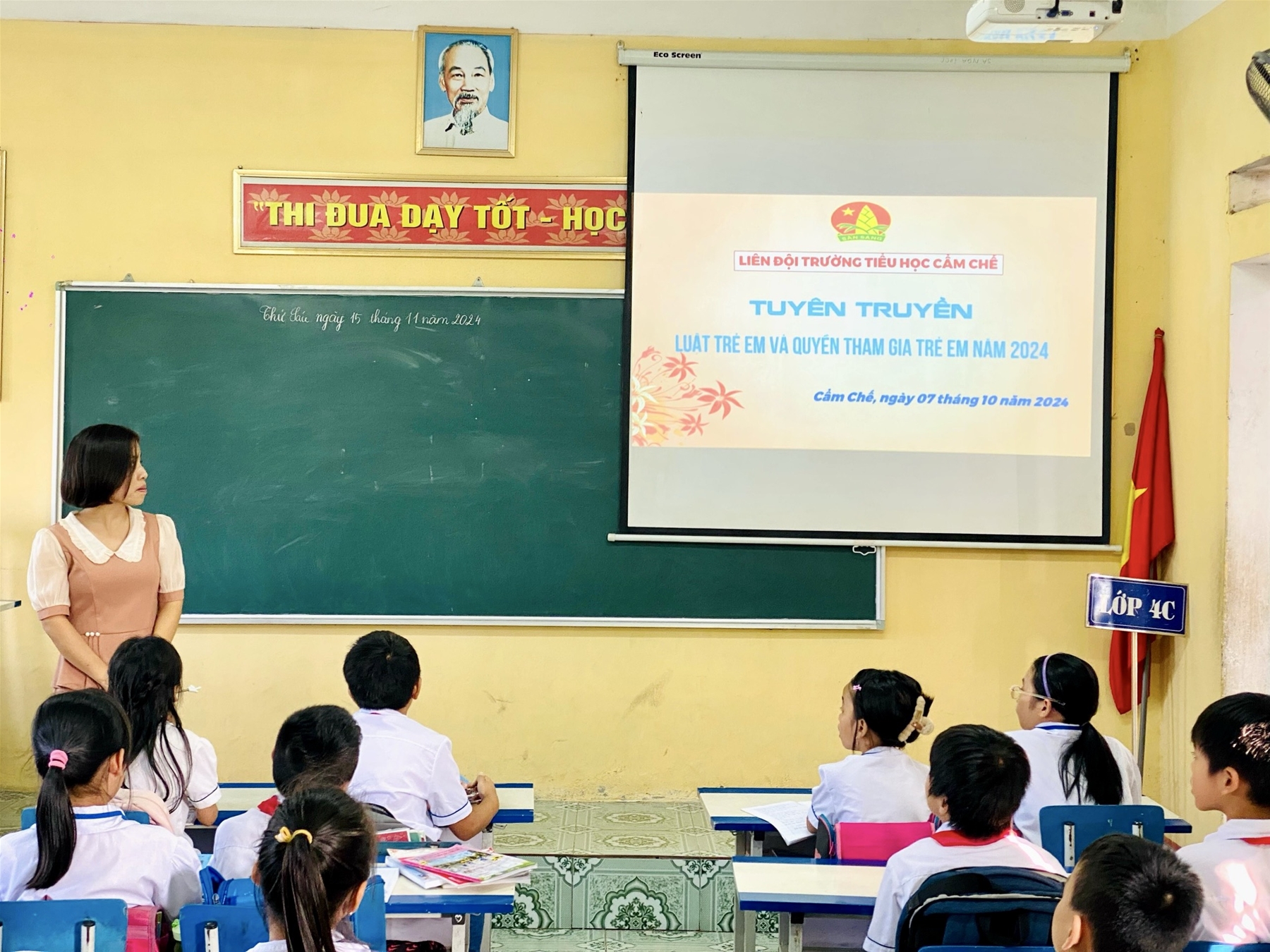 Trường TH Cẩm Chế
