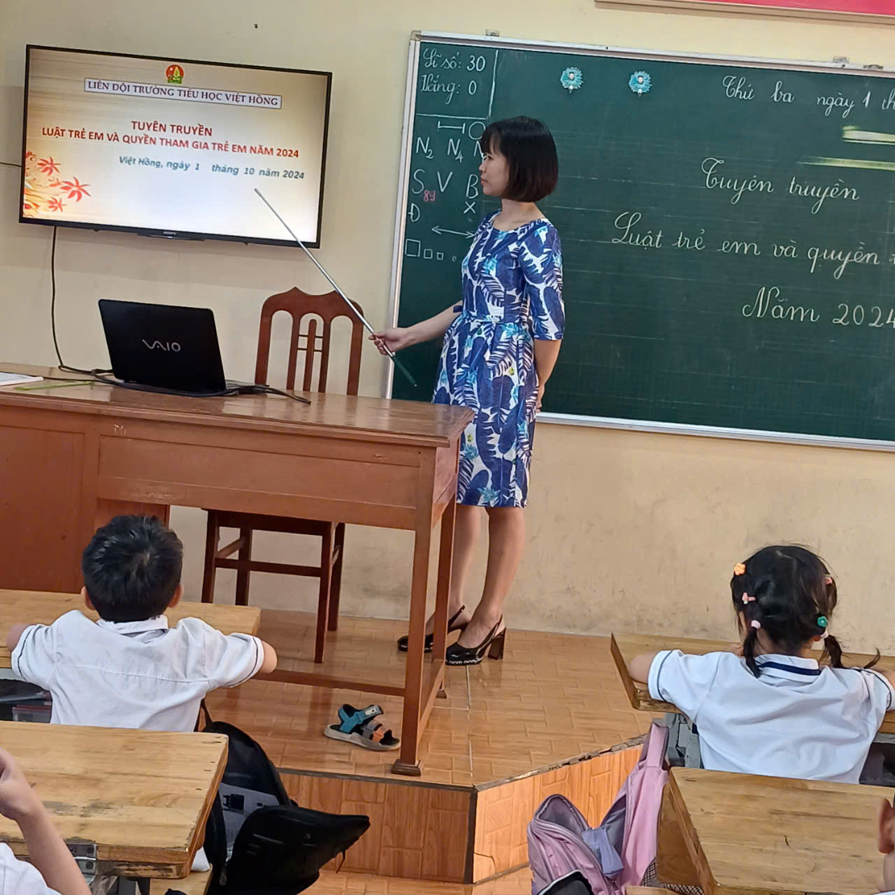 Trường TH Việt Hồng