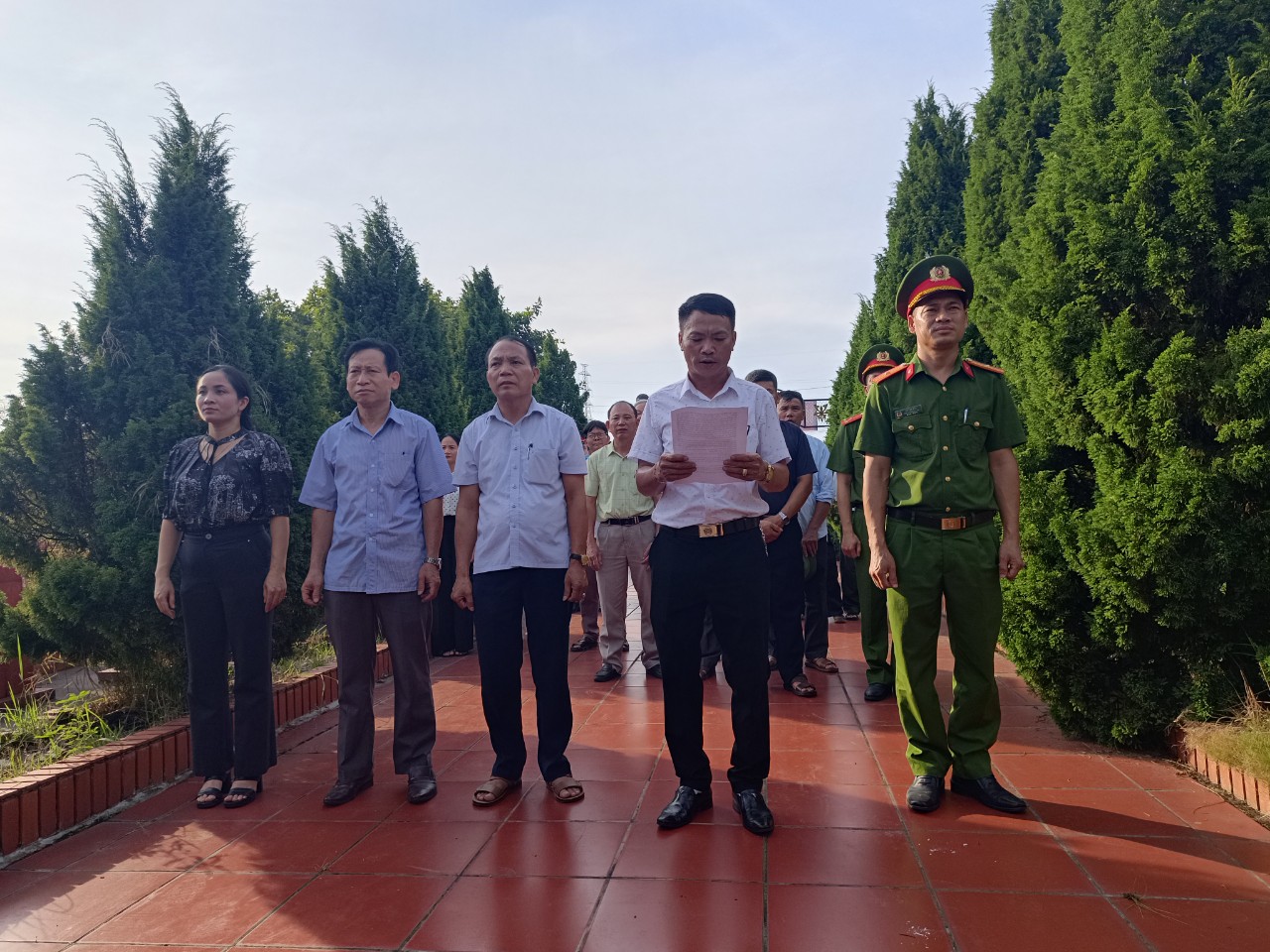 xã Cẩm Hưng